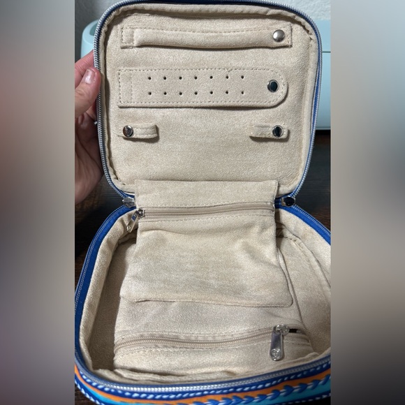 Brighton Butterfly Garden Travel Jewelry Case - Picture 7 of 10